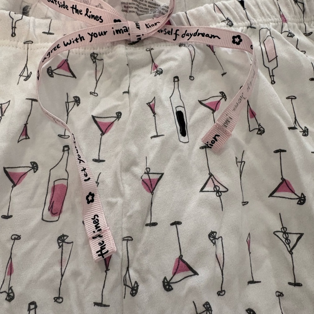 HUE Women’s Pajama/Lounge Bottoms with Pink and Black Martini pattern. 3X NWOT - Picture 2 of 3